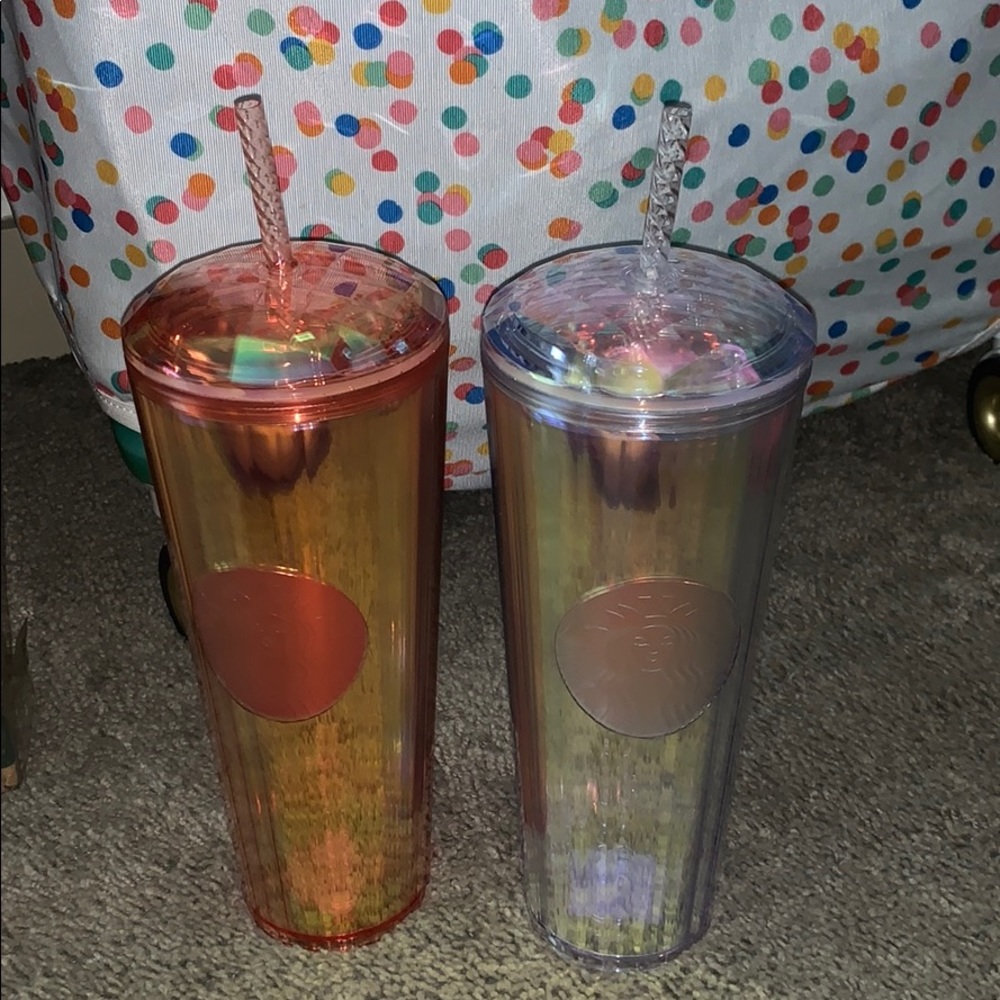 ✨holographic Starbucks dome top tumblers✨